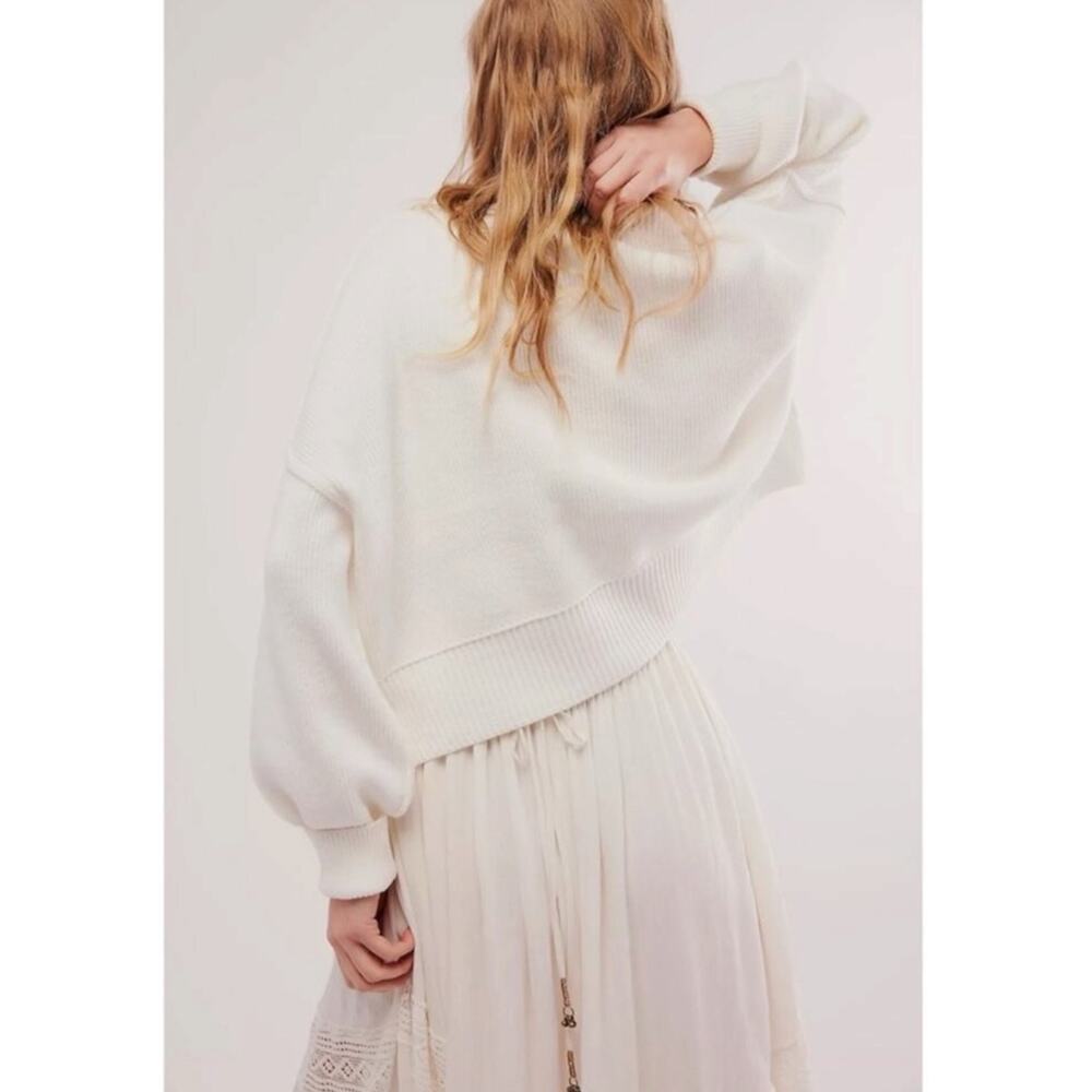 Free People Easy Street Crop Pullover Sweater in White Size Large Preppy Fall - Picture 7 of 16